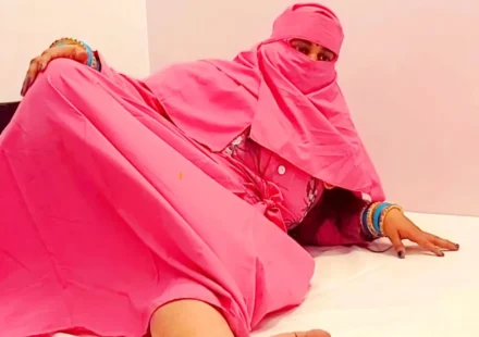Muslim Sex Story - आदिल भाईजान ने अकेला पाकर ले लिया मेरी रसीली चूत का स्वाद