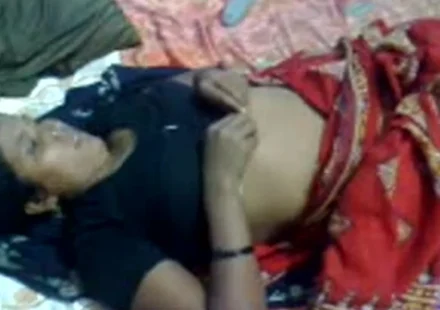 Padosan Ki Chudai Story - लंड की प्यासी सुशीला भाभी ने घर बुलाकर मरवाई अपनी चूत